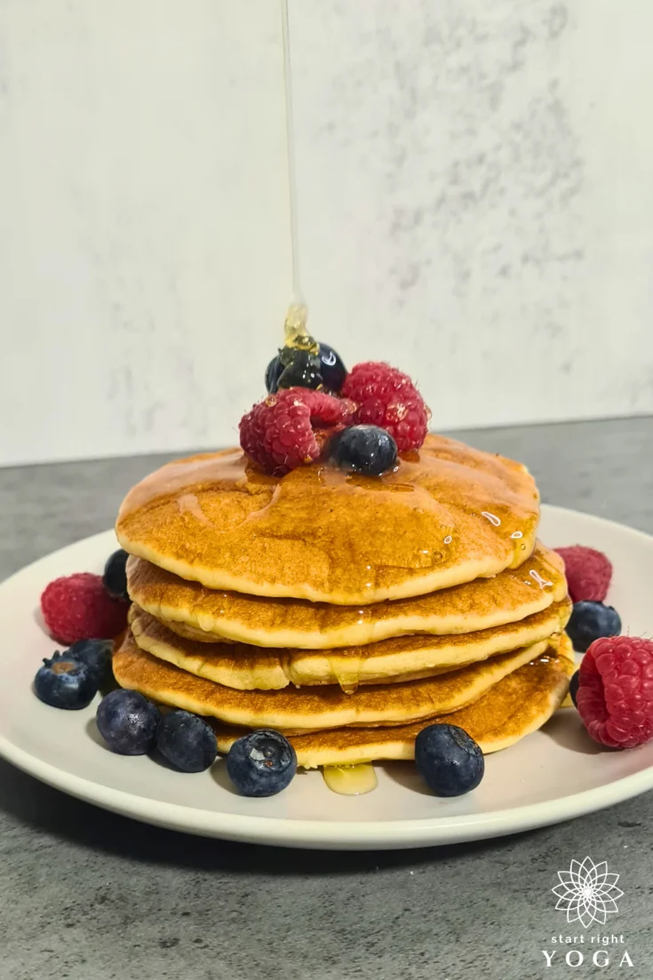 Brighten up your morning with our vegan pancakes topped with fresh berries! These light and fluffy pancakes are a delightful way to start your day, packed with flavor and wholesome goodness